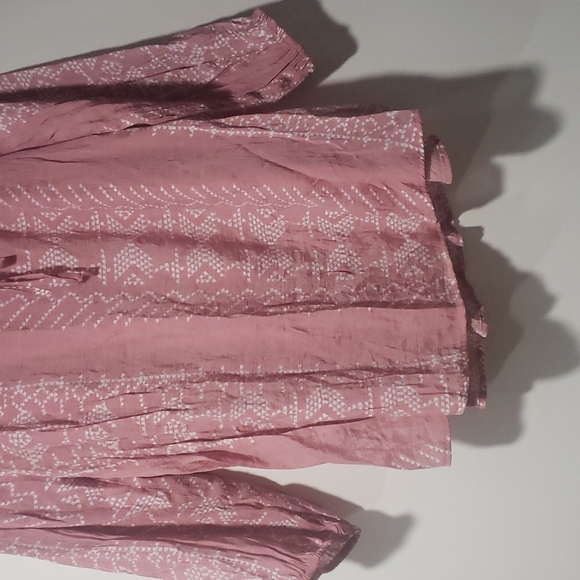 Top - Picture 3 of 7